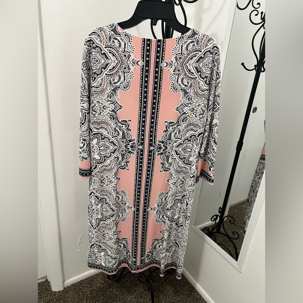Sandra Darren Pink and Black Patterned Dress - Picture 4 of 10